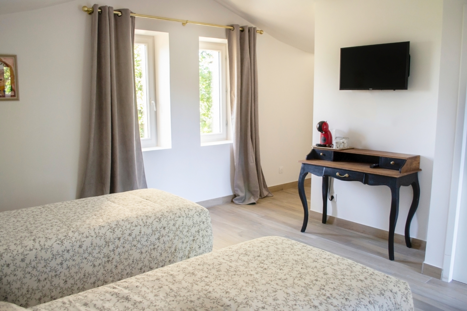 Suite Ciel — chambre avec bureau